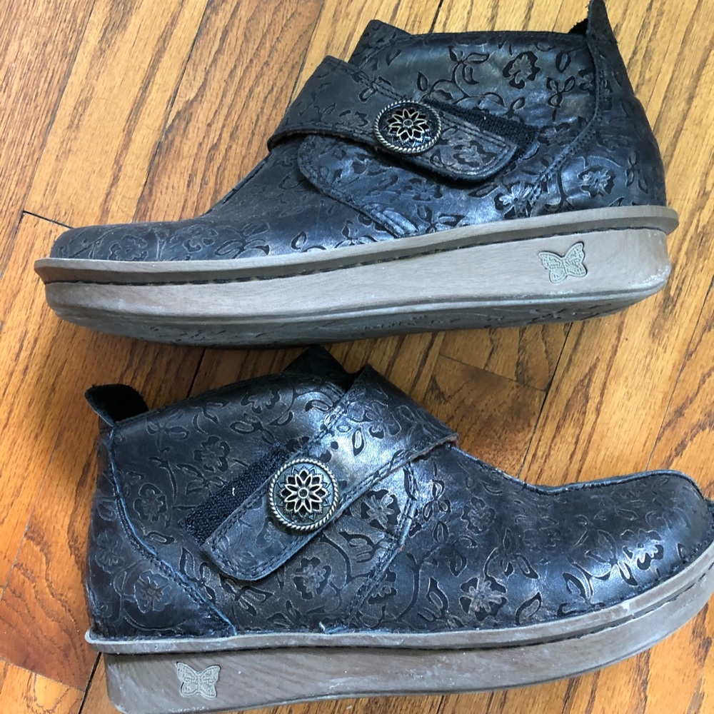 Alegria Caiti boots